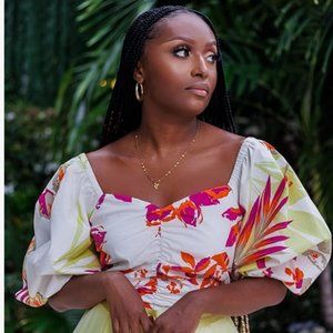 The Drop Women's Floral Print Puff Sleeve Sweetheart Top by @tenickab